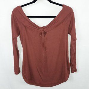 Off-the-shoulder Blouse